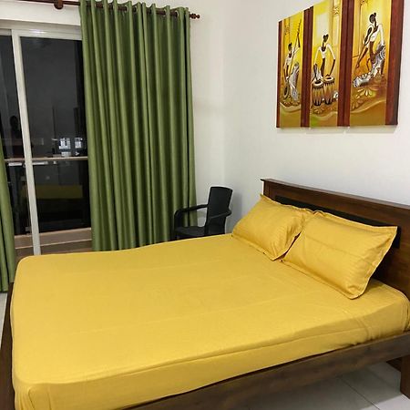 Sea View A Apartment Dehiwala-Mount Lavinia Екстериор снимка