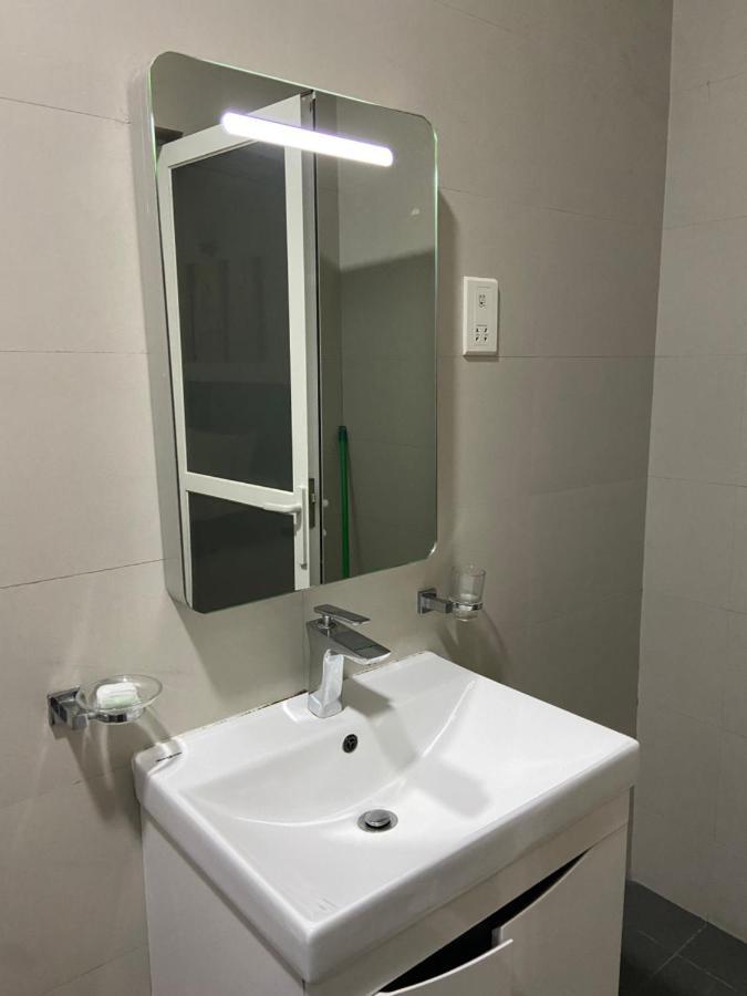 Sea View A Apartment Dehiwala-Mount Lavinia Екстериор снимка