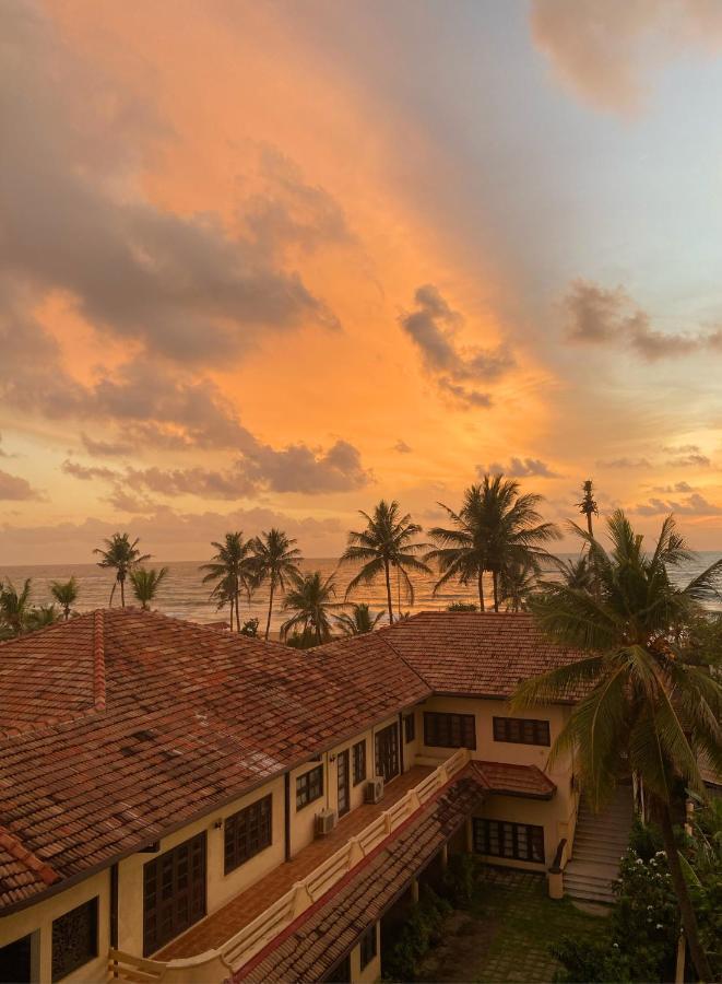 Sea View A Apartment Dehiwala-Mount Lavinia Екстериор снимка